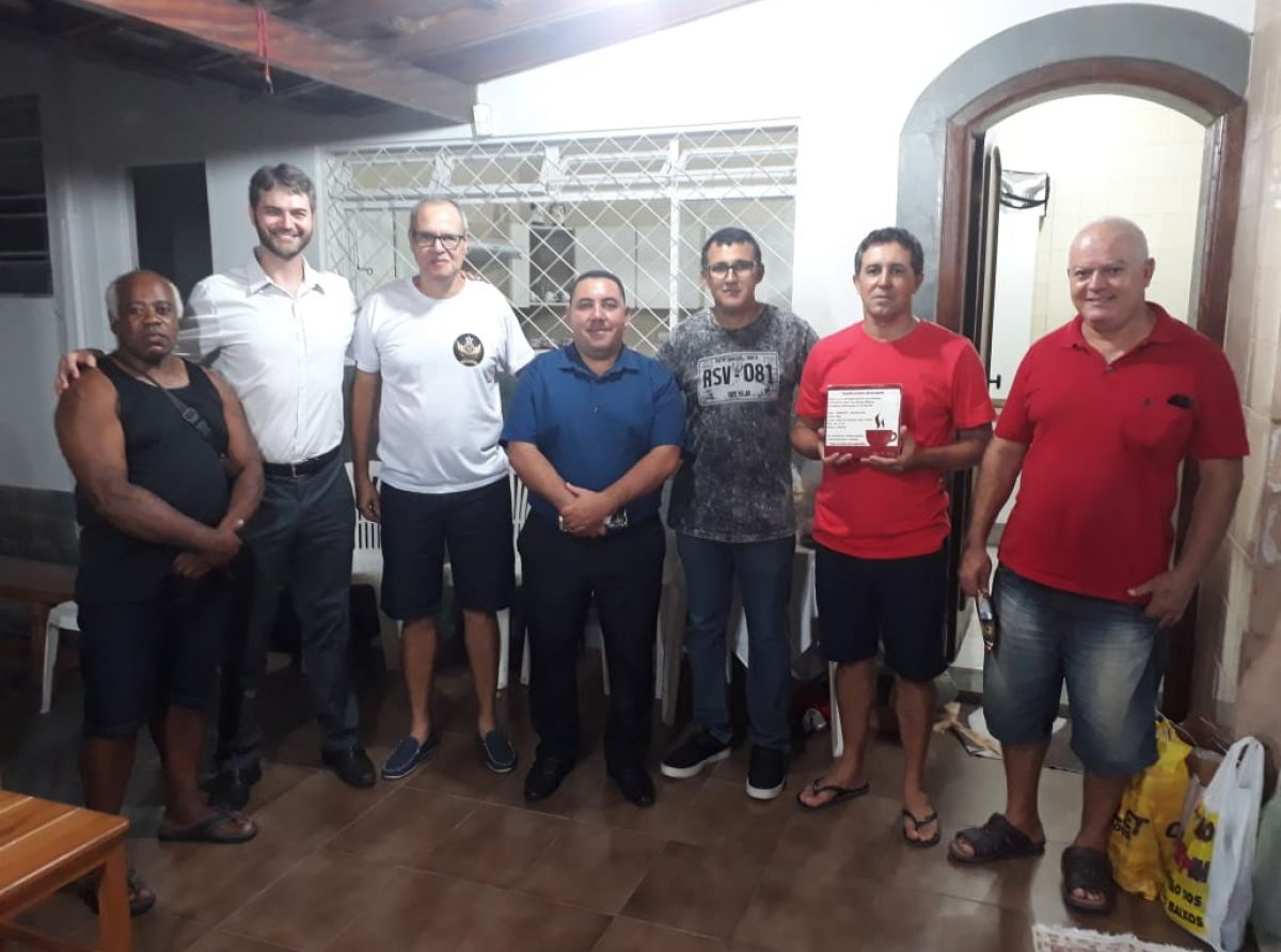 DIRETORES DA ASPRA/PMBM PARTICIPAM DO CAFÉ DOS AMIGOS EM TIMÓTEO