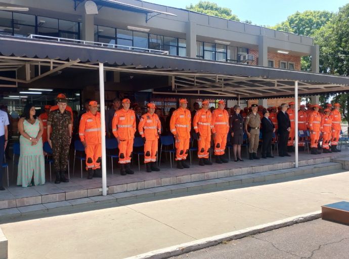 ACADEMIA DE BOMBEIROS MILITAR TEM NOVO COMANDANTE