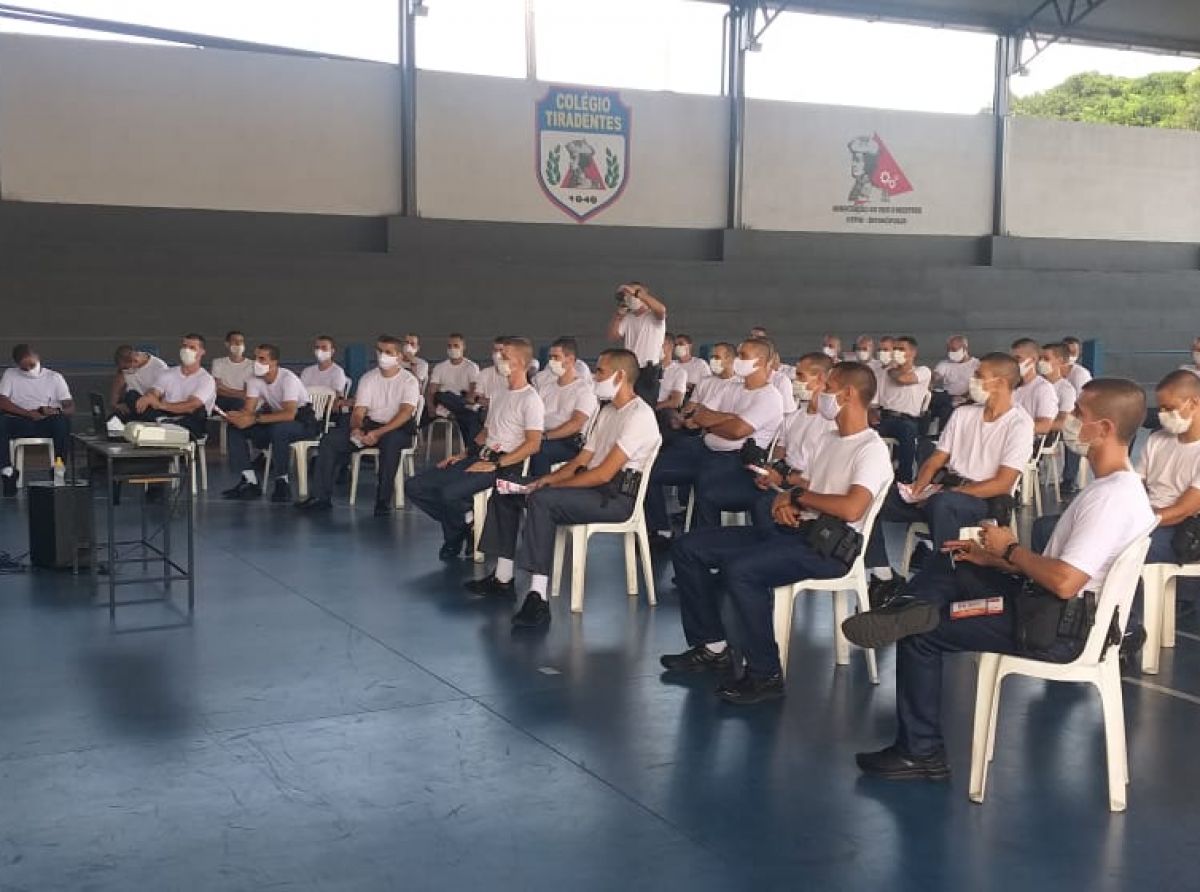 Vice-presidente da Aspra faz apresentação para militares em Divinópolis