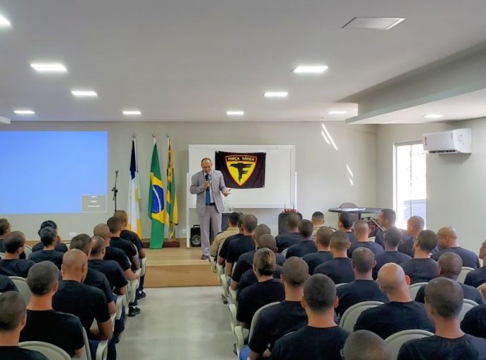 Assessor jurídico da ASPRA ministra palestra sobre Direito Militar para alunos do Curso de Formação de  Soldados da PMTO