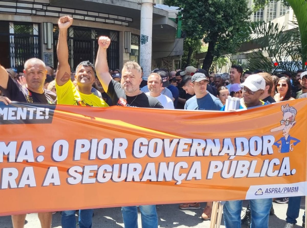 Movimento pela recomposição salarial reúne milhares de Servidores da Segurança Pública na Praça Sete